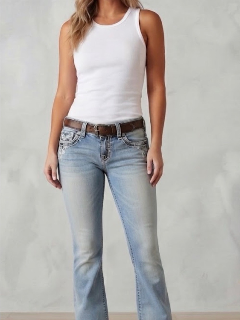 Vintage Y2K Robin's Jean Light Wash Flare Jeans size 28